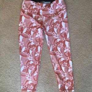 Victoria’s Secret knockout leggings